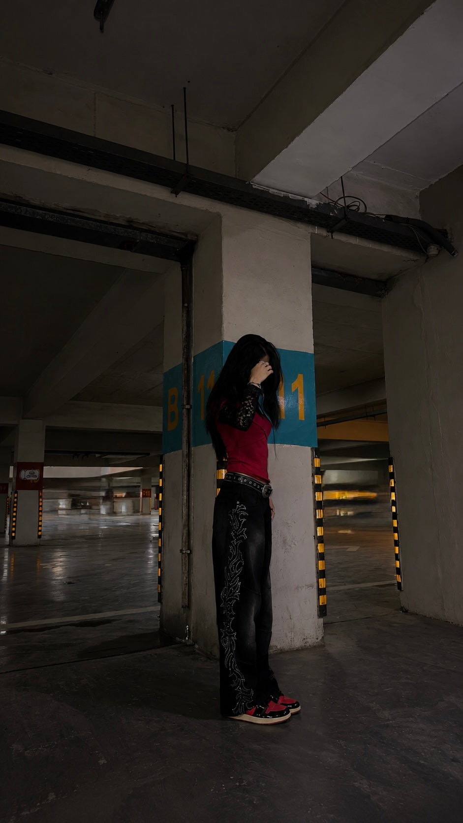 Noir Crystal Baggy Jeans